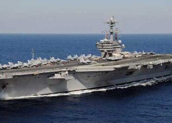 അമേരിക്കയുടെ-ലക്ഷ്യം-യുദ്ധമോ,-അതോ-സമാധാനമോ?-ലോകത്തിലെ-ഏറ്റവും-വലിയ-യുദ്ധക്കപ്പലുകളിൽ-ഒന്ന്,-ഓരോ-20-സെക്കൻഡിലും-ഒരു-വിമാനം-പറത്താനുള്ള-ശേഷി,-രണ്ട്-ആണവ-റിയാക്ടറുകൾ-ഉപയോഗിച്ച്-പ്രവർത്തിക്കുന്ന-യുഎസ്എസ്-ജോർജ്-എച്ച്-ഡബ്ല്യു.-ബുഷും-മിഡിൽ-ഈസ്റ്റിലേക്ക്-നീങ്ങുന്നു…