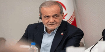 ‘സമാധാനവും-വികസനവും-ആഗ്രഹിക്കുന്നുണ്ടെങ്കിൽ-അമേരിക്കയെയും-ഇസ്രയേലിനെയും-അകറ്റി-നിർത്തുക‘-​ഗൾഫ്-രാഷ്ട്രങ്ങളോട്-ഇറാൻ-പ്രസിഡന്റ്