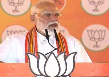 കഴിഞ്ഞതവണ-ഇ.-ശ്രീധരനുണ്ടായ-പരാജയത്തിൽ-ജനങ്ങൾക്കുണ്ടായ-വിഷമം-തീർക്കാൻ-ഇത്തവണ-ശോഭ-സുരേന്ദ്രന്-വോട്ട്-ചെയ്യണം,-തെരഞ്ഞെടുപ്പിലെ-യഥാർഥ-‘എ’-ടീം-ബിജെപി-മാത്രം!!-പാലക്കാട്ടെ-ഒരു-പ്രമുഖ-കോൺഗ്രസ്-നേതാവ്-സ്ത്രീസുരക്ഷയ്ക്ക്-ഭീഷണി,-മറ്റൊരാളെ-പാർട്ടിക്ക്-പുറത്താക്കേണ്ടിവന്നു-മോദി