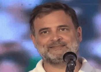 ‘സ്വർണം-കട്ടത്-ആരപ്പാ’-യെന്ന്-രാഹുൽ​ഗാന്ധി;-‘കേരളത്തിലെ-രാഷ്ട്രീയ-യാഥാർഥ്യം-ഈ-വരിയിലൂടെ-മനസിലാകും;-ശബരിമല-വിഷയത്തിൽ-മോദിയ്ക്ക്-മൗനം-;-എൽഡിഎഫിനെ-പിന്തുണയ്ക്കണമോ-ദൈവത്തെ-വേണോയെന്ന-ആശയക്കുഴപ്പത്തിലാണ്-മോദി-‘