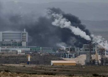 ഇറാൻ-യുറേനിയം-സൂക്ഷിച്ചിരിക്കുന്നത്-മലനിരകൾക്ക്-അടിയിൽ-സുരക്ഷിത-താവളത്തിൽ?-ഇറാന്റെ-പക്കൽ-ആണവ-പദാർഥങ്ങൾ-സൂക്ഷിക്കാൻ-അനുവദിക്കില്ല,-ചോദിച്ചിട്ട്-തന്നില്ലെങ്കിൽ-ബലപ്രയോഗത്തിലൂടെ-അത്-പിടിച്ചെടുക്കും!!ഇറാന്റെ-കൈവശമുള്ള-ഏകദേശം-970-പൗണ്ട്-സമ്പുഷ്ടീകരിച്ച-യുറേനിയം-എങ്ങനേയും-പിടിച്ചെടുക്കാൻ-ട്രംപ്