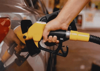 യുഎഇയിൽ-പെട്രോൾ,-ഡീസൽ-വില-റെക്കോർഡിൽ;-പ്രവാസലോകം-ആശങ്കയിൽ