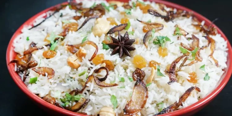 നെയ്ച്ചോർ-കുഴയാതെയും-രുചിയോടെയും-തയ്യാറാക്കാൻ-ഇതാ-ചില-പൊടിക്കൈകൾ!