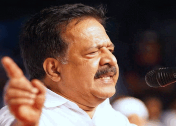 ‘കേരളം-ഉൾപ്പെടെയുള്ള-പലയിടങ്ങളിലും-തെരഞ്ഞെടുപ്പായതിനാൽ-പല-പ്രതിപക്ഷ-എംപിമാരും-സഭയിൽ-പങ്കെടുക്കില്ലെന്നും-അതു-മുതലാക്കി-എഫ്‌സിആർ.എ-ഭേദഗതി-ബിൽ-അവതരിപ്പിക്കാമെന്നുമായിരുന്നു-കേന്ദ്രത്തിന്റെ-പ്ലാൻ;-പക്ഷേ-അത്-പാളി‘-രമേശ്-ചെന്നിത്തല