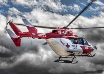 വിഷം-കൊടുത്ത്-ആശുപത്രിയിലാക്കി,-ആവശ്യമില്ലെങ്കിൽ-പോലും-ആശുപത്രി-യാത്ര-ഹെലികോപ്ടറിൽ!!-ഭീഷണിപ്പെടുത്തി-ഇൻഷുറൻസ്-ക്ലെയിം-എഴുതി-വാങ്ങിക്കും,-ചിലരെ-ആശുപത്രിയിലേക്കെന്നു-പറഞ്ഞ്-കൊണ്ടുപോകുന്നത്-ഹോട്ടലിലേക്ക്!!-വിദേശ-വിനോദസഞ്ചാരികളുടെ-ആകാശമാർഗ-രക്ഷാപ്രവർത്തനത്തിന്റെ-പേരിൽ-നേപ്പാളിൽ-നടന്നത്-130-കോടിയുടെ-വ്യാജ-ഇൻഷുറൻസ്-തട്ടിപ്പ്-10-പേർ-അറസ്റ്റിൽ