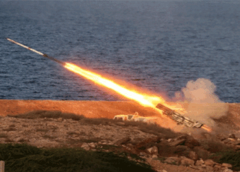 ഇറാന്റെ-ശക്തി-നിർവീര്യമാക്കിയെന്ന്-ട്രംപ്-;-എന്നാലിപ്പോൾ-തകരുന്നതോ-യുഎസ്-യുദ്ധവിമാനങ്ങളും;-ഈ-പ്രതിരോധ-ഉണർവ്വിന്റെ-പിന്നിലെ-രഹസ്യമെന്ത്?-ചൈനയുടെയും-റഷ്യയുടെയും-പിന്തുണ?