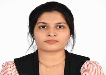 ലിഫ്റ്റ്-ചോദിച്ചുള്ള-ആ-യാത്ര-മരണത്തിലേയ്ക്ക്…-ബൈക്കിൽ-ലോറിയിടിച്ച്-അപകടം;-റോഡിൽ-തലയിടിച്ചുവീണ-യുവതിക്ക്-ദാരുണാന്ത്യം