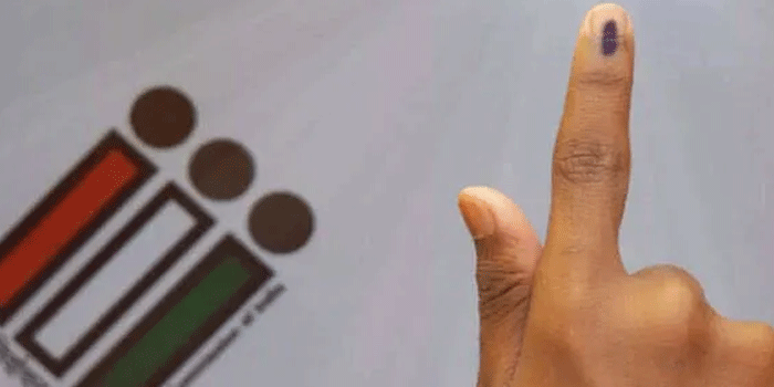 കേരളം-നാളെ-വോട്ട്-ചെയ്യും;-നിശബ്ദ-പ്രചരണത്തിന്റെ-മണിക്കൂറുകൾ;-സംസ്ഥാനത്ത്-2500-പ്രശ്നബാധിത-ബൂത്തുകളുണ്ടെന്ന്-പൊലീസ്