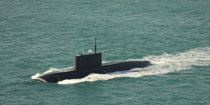 വടക്കൻ-അറ്റ്ലാന്റിക്-സമുദ്രത്തിലെ-തന്ത്ര-പ്രധാന-മേഖലയിൽ-സംശയാസ്പദമായരീതിയിൽ-റഷ്യൻ-അന്തർവാഹിനികൾ;-പിന്തുടരാൻ-യുകെ.യും-നോർവേയും-യുദ്ധക്കപ്പലുകളും-വിമാനങ്ങളും-വിന്യസിച്ചു