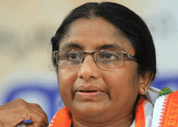 പോളിങ്-സമയം-കഴിഞ്ഞതിന്-ശേഷം-ബൂത്തിൽ-കയറി;-ഷാനിമോൾ-ഉസ്മാനെതിരെ-കേസ്;-നടപടി-തിരഞ്ഞെടുപ്പ്-കമ്മിഷന്റെ-നിർദേശപ്രകാരം