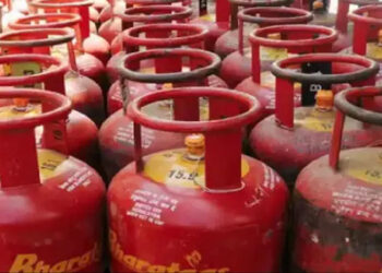 ആറ്റിങ്ങലിൽ-വൻ-ഗ്യാസ്-സിലിണ്ടർ-വേട്ട;-500-ഓളം-സിലിണ്ടറുകൾ-പിടികൂടി