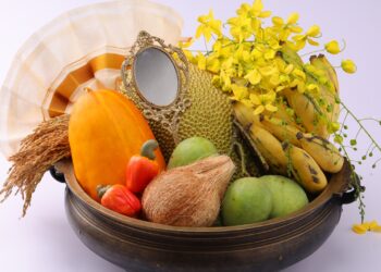 സമൃദ്ധിയുടെയും-പ്രത്യാശയുടെയും-പൊൻപുലരി:-വിഷുക്കണി-കാണേണ്ട-ശരിയായ-സമയം-ഏതാണ്?