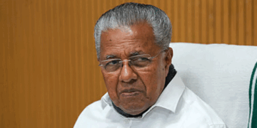 പിണറായി-വിജയന്റെ-ഫോട്ടോയ്ക്ക്-‘സ്വർണ്ണക്കള്ളൻ’-എന്ന-അടിക്കുറിപ്പ്-നൽകി;-19കാരനെതിരെ-കേസ്