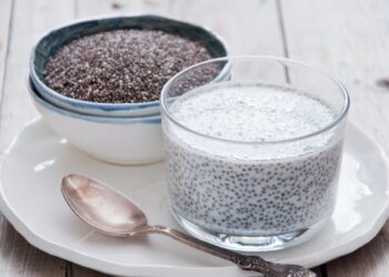 ‘കാഴ്ച്ചയിൽ-ഒരുപോലെ’;-ചിയ-സീഡ്സും-ബേസിൽ-സീഡ്സും-തമ്മിലുള്ള-വ്യത്യാസം-എന്താണ്?