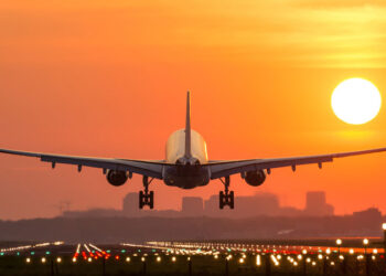 ഖരീഫ്-സീസണിൽ-സലാലയിലേക്ക്-കുറഞ്ഞ-ചെലവിൽ-പറക്കാം;-വിമാന-ടിക്കറ്റ്-നിരക്കുകൾ-ഏകീകരിച്ചു