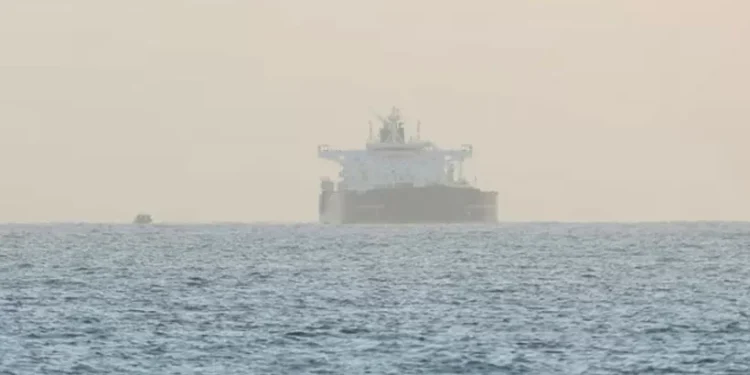 കടലിൽ-അമേരിക്കൻ-ഇറാൻ-പോര്-മുറുകുന്നു!-എണ്ണ-ടാങ്കറുകൾ-തടഞ്ഞു;-ആഗോള-ഊർജ്ജ-പ്രതിസന്ധി-രൂക്ഷം?