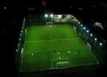 കളിസ്ഥലങ്ങള്‍-നാമമാത്രം;-നേട്ടം-കൊയ്ത്-ടര്‍ഫുകള്‍,-മണിക്കൂറിന്-1500-രൂപ-വരെ-വാടക