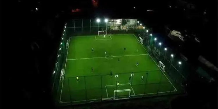 കളിസ്ഥലങ്ങള്-നാമമാത്രം;-നേട്ടം-കൊയ്ത്-ടര്ഫുകള്,-മണിക്കൂറിന്-1500-രൂപ-വരെ-വാടക