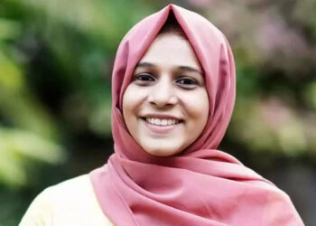 “മുസ്ലിമായി-ജനിപ്പിച്ചതിന്-അള്ളാഹുവിന്-സ്തുതി”,-നമ്മൾക്ക്-ചെറിയ-പെരുന്നാളും-വലിയ-പെരുന്നാളും-മാത്രമേയുള്ളൂ,-വിഷുവൊക്കെ-ഇതര-മതസ്ഥരുടേതാണ്,-അതിന്-ആശംസ-നേരാന്‍-പാടില്ല,-കുറച്ചൊക്കെ-വിവരം-ഉണ്ടാകുമെന്ന്-കരുതി,-നജ്മ-തബ്ഷീറക്കെതിരെ-ആക്രമണവുമായി-ലീഗ്-സൈബര്‍-വിങ്