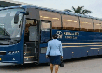 കെഎസ്ആർടിസിയുടെ-ബിസിനസ്-ക്ലാസ്-ബസ്-നിരത്തിലിറങ്ങാൻ-തയ്യാർ;-തിരുവനന്തപുരം-–-കൊച്ചി-സർവ്വീസ്-അടുത്ത-ആഴ്ച-മുതൽ;-ശുചിമുറിയും-ഭക്ഷണവും-കഫെറ്റീരിയയും-പാൻട്രിയും-ഉൾപ്പെടുന്ന-സൗകര്യങ്ങൾ;-കണ്ടക്ടറില്ല,-പകരം-‘ബസ്-ഹോസ്റ്റസ്’