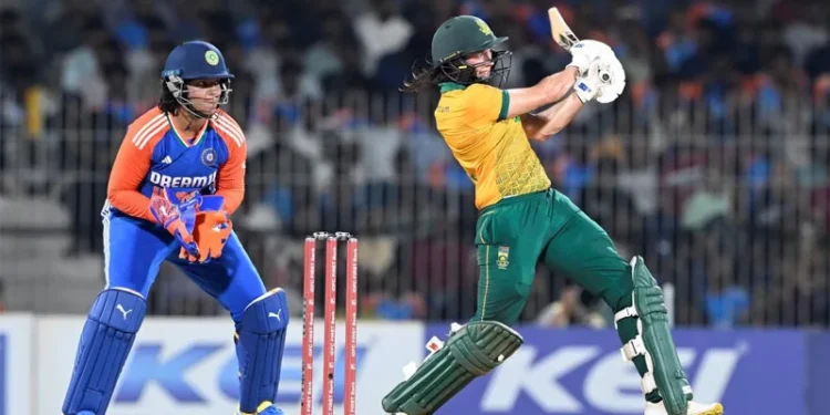 വനിതാ-ക്രിക്കറ്റ്:-ഭാരതത്തിന്-തോല്‍വിയോടെ-തുടക്കം
