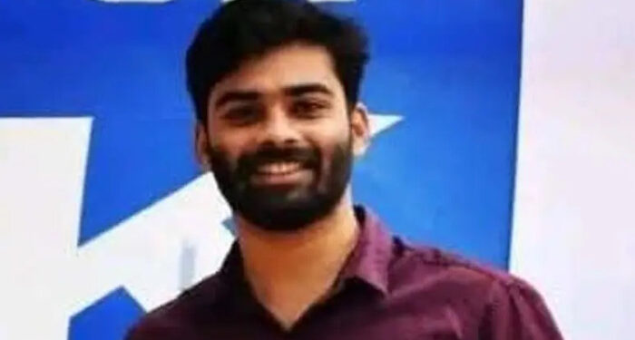 യാത്രയ്ക്കിടെ-ശരീരത്തില്‍-മോശമായി-സ്പര്‍ശിച്ചു,-വിവാഹ-വാഗ്ദാനം-നല്‍കി-1,60,000-രൂപ-തട്ടിയെടുത്തു,-കെഎസ്‌യു-കണ്ണൂര്‍-ജില്ലാ-പ്രസിഡന്റിനെതിരെ-കേസ്