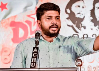 ഡിവൈഎഫ്ഐ-പിരിച്ച-പണത്തിന്റെ-പലിശയുടെ-അത്രപോലും-പിരിക്കാൻ-സാധിക്കാത്തവരാണ്-യൂത്ത്-കോൺഗ്രസും-മൂത്ത-കോൺഗ്രസും,-നാണം-ഉണ്ടെങ്കിൽ-തങ്ങളുടെ-യൂണിറ്റ്-സെക്രട്ടറിയെ-കണ്ടാല്‍-യൂത്ത്-കോൺഗ്രസ്-സംസ്ഥാനാധ്യക്ഷൻ-മടിക്കുത്ത്-അഴിച്ചിട്ട്-കൈകൂപ്പി-നിൽക്കണം,-ടൗൺഷിപ്പ്-എന്ന്-പറയാനുള്ള-അർഹതപോലും-അവര്‍ക്കില്ല-വി-വസീഫ്