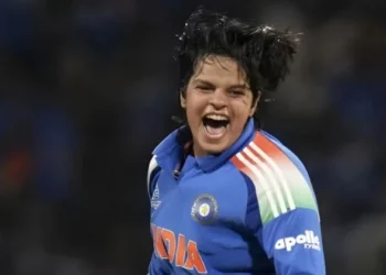 ചരിത്രം-കുറിച്ച്-ഷഫാലി-വർമ്മ;-100-ടി20-മത്സരങ്ങൾ-തികയ്‌ക്കുന്ന-ഏറ്റവും-പ്രായം-കുറഞ്ഞ-ഇന്ത്യൻ-താരം