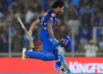 തിലകിന്-ശതകം;-ഗുജറാത്തിനെതിരെ-വമ്പൻ-വിജയവുമായി-മുംബൈ-ഇന്ത്യൻസ്