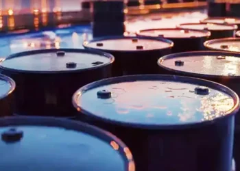 എണ്ണ-ഇറക്കുമതിയിൽ-17-ശതമാനം-ഇടിവ്;-പശ്ചിമേഷ്യൻ-സംഘർഷം-ഇന്ത്യയ്ക്ക്-തിരിച്ചടിയാകുന്നു?