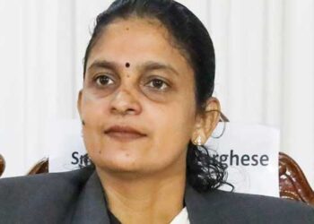 എനിക്ക്-ഇതുവരെ-നീതി-ലഭിച്ചിട്ടില്ല,-പീഡന-ദൃശ്യങ്ങൾ-ചോർന്നെന്ന്-ആശങ്ക!!-ഹണി-എം-വർഗീസിന്-സ്ഥാനക്കയറ്റം-നൽകരുത്-അതിജീവിത