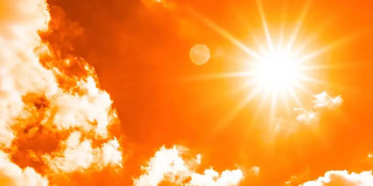 സൂര്യാഘാതം-ജീവന്-ഭീഷണി!-ലക്ഷണങ്ങൾ-തിരിച്ചറിയാം,-കരുതൽ-കൈവിടരുത്