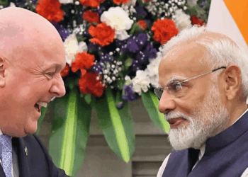 പ്രതീക്ഷകളുണർത്തി-ഇന്ത്യ-ന്യൂസിലന്‍ഡ്-സ്വതന്ത്ര-വ്യാപാര-കരാര്‍;-തിങ്കളാഴ്ച-ഒപ്പുവയ്ക്കപ്പെടും;-ഇന്ത്യയിലേയ്ക്ക്-എത്തുക-2,000-കോടി-ഡോളറിന്റെ-നിക്ഷേപം!-ഇന്ത്യക്കാർക്കായി-ഓരോ-വര്‍ഷവും-5,000-തൊഴില്‍-വിസകളും;-ഒപ്പം-നികുതിയിളവുകളും