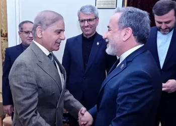 ഇറാൻ-അമേരിക്ക-സമാധാന-ചർച്ച-അനിശ്ചിതത്വത്തിൽ!-പാകിസ്ഥാൻ-വിട്ട്-ഇറാൻ-സംഘം,-പ്രതിനിധികളുടെ-യാത്ര-റദ്ദാക്കി-ട്രംപ്