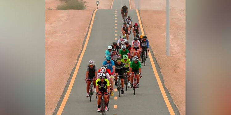 മരുഭൂമിയിൽ-പൈഡൽ-വിവം;-ലോക-ചരിത്രത്തിലേക്ക്-സൈക്കിൾ-ചവിട്ടിക്കയറി-ദുബൈ!!!