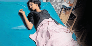 ആൾതാമസമില്ലാത്ത-വീടിന്റെ-ശുചിമുറിയിൽ-പഞ്ചായത്തംഗത്തെ-അവശനിലയിൽ-കണ്ടെത്തിയ-സംഭവം;-ധന്യയുടെ-നാക്കിനടിയിൽ-ചുരുട്ടിക്കൂട്ടി-വച്ചിരുന്ന-നിലയിൽ-ടിഷ്യു-പേപ്പർ;-പരസ്പരവിരുദ്ധമായാണ്-സംസാരിക്കുന്നത്