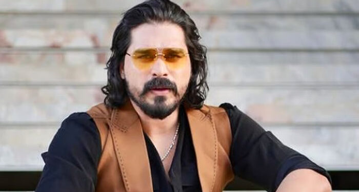 ഹോട്ടലുകളിലെത്തിച്ച്-ലൈംഗികമായി-പീഡിപ്പിച്ചു,-ഗര്‍ഭപാത്രം-നീക്കിയ-സമയത്തും-ക്രൂര-പീഡനം,-വിവാഹ-സല്‍ക്കാരത്തിനടക്കം-പണം-വാങ്ങി,-വിവാഹം-കഴിഞ്ഞിട്ടും-ഷിയാസ്-ബന്ധം-തുടര്‍ന്നെന്ന്-60കാരി