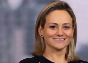 ‘ഇന്ത്യൻ-ബ്രൗൺ-ബോയ്’-എന്ന്-വിളിച്ച്-അധിക്ഷേപം;-ജെപി.-മോർഗൻ-വനിതാ-മേധാവിക്കെതിരെ-ഇന്ത്യൻ-വംശജന്റെ-പരാതി