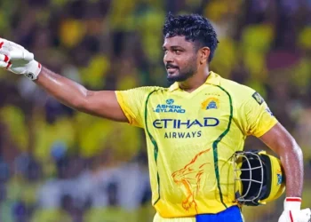 ഓറഞ്ച്-ക്യാപ്-തിരിച്ചുപിടിച്ച്-അഭിഷേക്-ശർമ;-സഞ്ജു-ആദ്യ-പത്തിന്-പുറത്ത്