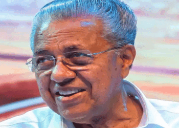 വോട്ടെണ്ണൽ-ദിനം-മുഖ്യമന്ത്രിയ്ക്കായി-വഴിപാടുകൾ;-കണ്ണൂരിൽ-വിഷ്ണു-പൂജ,-ആലപ്പുഴയിൽ-കദളിപ്പഴവും-പാലും-വഴിപാടായി-നല്കി;-പിണറായി-വിജയൻ,-ചോതി-നക്ഷത്രം-എന്ന-പേരിലാണ്-വഴിപാട്-ചീട്ട്