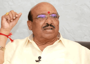 ‘കെസി.-വേണുഗോപാൽ-മിടുക്കനാണ്;-അദ്ദേഹത്തിന്റെ-ഇടപെടലിൽ-ഒരുപാട്-പ്രശ്‌നങ്ങൾ-തീർത്തിട്ടുണ്ട്;-നയവും-നയചാതുര്യവും-നേതൃഗുണവും-ഉണ്ട്;-അദ്ദേഹത്തിന്-ഡൽഹിയിൽ-ഇരുന്നാലും-കേരളം-ഭരിക്കാൻ-സാധിക്കും’-–-വെള്ളാപ്പള്ളി-നടേശൻ