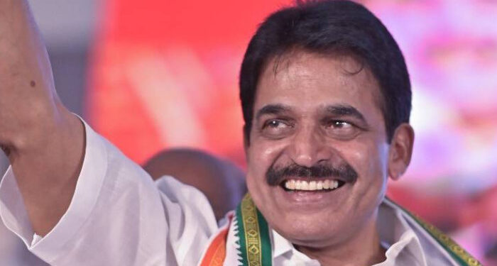 കെപിസിസി-പ്രസിഡന്റും-സന്ദീപ്-വാര്യറും-കെസിക്കൊപ്പം??-വിഡിയെ-പിന്തുണച്ചത്-വെറും-ആര്‍-പേര്‍,-47-എംല്‍എമാരുടെ-വോട്ടും-കെ-സി-വേണുഗോപാലിന്,-ആരുടെയും-പേര്-പറഞ്ഞിട്ടില്ലെന്ന്-സണ്ണി-ജോസഫ്