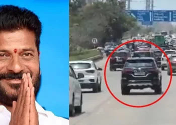 റോഡ്-ഉപരോധം-വേണ്ട;-ട്രാഫിക്കിൽ-സാധാരണക്കാർക്കൊപ്പം-യാത്ര-ചെയ്ത്-രേവന്ത്-റെഡ്ഡി