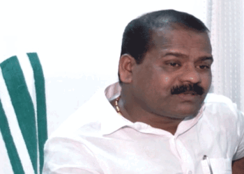 വിഡിയെ-പിന്തുണച്ചില്ല;-ഐ.സി-ബാലകൃഷ്ണനെതിരെ-അണികൾ;-പുല്പള്ളി-മണ്ഡലം-കമ്മിറ്റി-യോഗത്തിൽ-നേതാക്കൾ-ചേരിതിരിഞ്ഞ്-തർക്കം