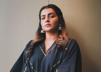 അഭിനയത്തിന്-ശേഷം-സംവിധാനത്തിലേക്ക്;-അഞ്ച്-വർഷത്തെ-കാത്തിരിപ്പിന്-ഒടുവിൽ-പാർവതി-തിരുവോത്ത്