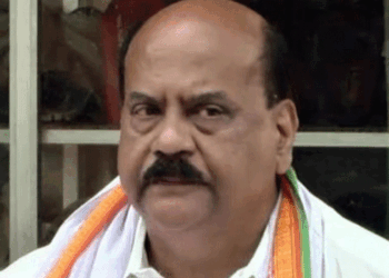 ‘വിഡി-സതീശനും-രമേശ്-ചെന്നിത്തലയും-വാക്കു-പാലിക്കണം;-മന്ത്രിസ്ഥാനം-അഞ്ച്-വർഷം-മുഴുവൻ-വേണം;-ടേം-വ്യവസ്ഥ-സ്വീകാര്യമല്ല;-വലിയൊരു-സമ്മാനം-നൽകുമെന്നായിരുന്നല്ലോ-പറഞ്ഞിരുന്നത്;-ഞാൻ-ടീം-യുഡിഎഫിൽ-ഇല്ലേ?‘-മാണി-സി.-കാപ്പന്-അതൃപ്തി