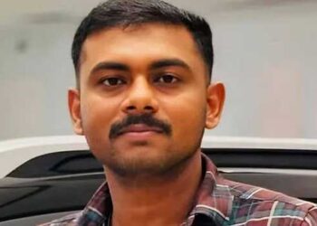 തലേദിവസത്തെ-വിവാഹ-സത്കാരത്തിനു-ശേഷം-വധുവിന്റെ-ഫോൺ-വന്നതായി-ബന്ധുക്കൾ,-ഇന്ന്-വിവാഹിതനാകേണ്ട-യുവാവ്-ശുചിമുറിയിൽ-തൂങ്ങിമരിച്ച-നിലയിൽ,-ജീവനൊടുക്കിയത്-എസ്എസ്ബി-ബോർഡർ-പോലീസ്-ഉദ്യോഗസ്ഥൻ
