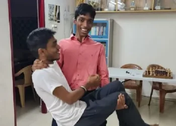 ഇസ്പോര്‍ട്സ്-വേള്‍ഡ്-കപ്പിലേക്ക്-യോഗ്യത-നേടുന്ന-ആദ്യ-ഇന്ത്യൻ-ചെസ്സ്-താരമായി-അരവിന്ദ്-ചിദംബരം