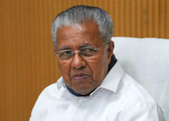 പിണറായി-വിജയന്റെ-വൺമാൻഷോ-പാര്‍ട്ടിയെ-തകര്‍ത്തു,-പിണറായി-തീരുമാനിക്കുന്നത്-പാർട്ടി-തീരുമാനമായി-മാറി,-ഇയാള്‍ക്ക്-മാത്രം-എന്ത്-പ്രത്യേകതയാണുള്ളത്?-പ്രായപരിധിയിൽ-എന്തിന്-ഇളവ്-നൽകി??-രൂക്ഷവിമര്‍ശനവുമായി-പ്രവര്‍ത്തകര്‍