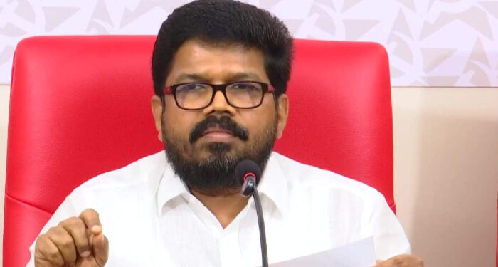 ഇടതുപക്ഷം-ശക്തമായ-സ്ഥലങ്ങളില്‍-യുഡി.എഫിനെ-‘താമരത്താങ്ങ്’-നല്‍കി-ബിജെപി-രക്ഷിച്ചു,-മതവും-പള്ളിയും-നോക്കി-മാത്രമേ-വോട്ട്-ചെയ്യാവൂ-എന്നായിരുന്നു-മുസ്‍ലിം-ലീഗിന്റെയും-ജമാഅത്തെ-ഇസ്‍ലാമിയുടെയും-പ്രചരണം,-നടന്നത്-‘സ്ട്രേറ്റജിക്-വോട്ടിങ്’,-രാജീവ്-ചന്ദ്രശേഖരനെ-ജയിപ്പിച്ചത്-യുഡിഎഫ്,-ആരോപണവുമായി-കെ-കെ-രാഗേഷ്